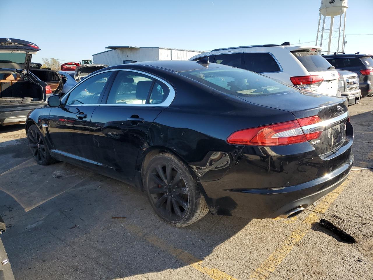 2014 Jaguar XF - Image 2