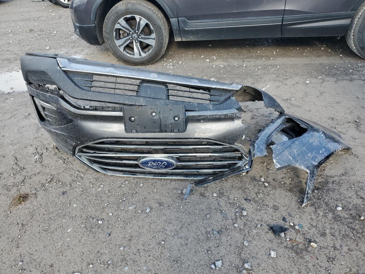 2019 Ford Edge - Image 13