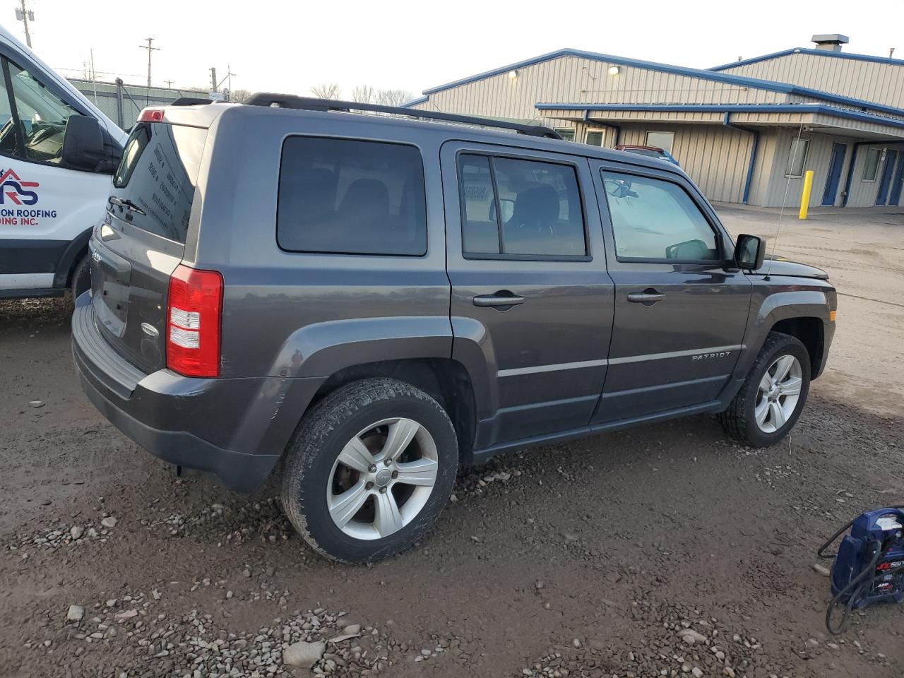 VIN 1C4NJRFB7ED884485 2014 JEEP PATRIOT no.3