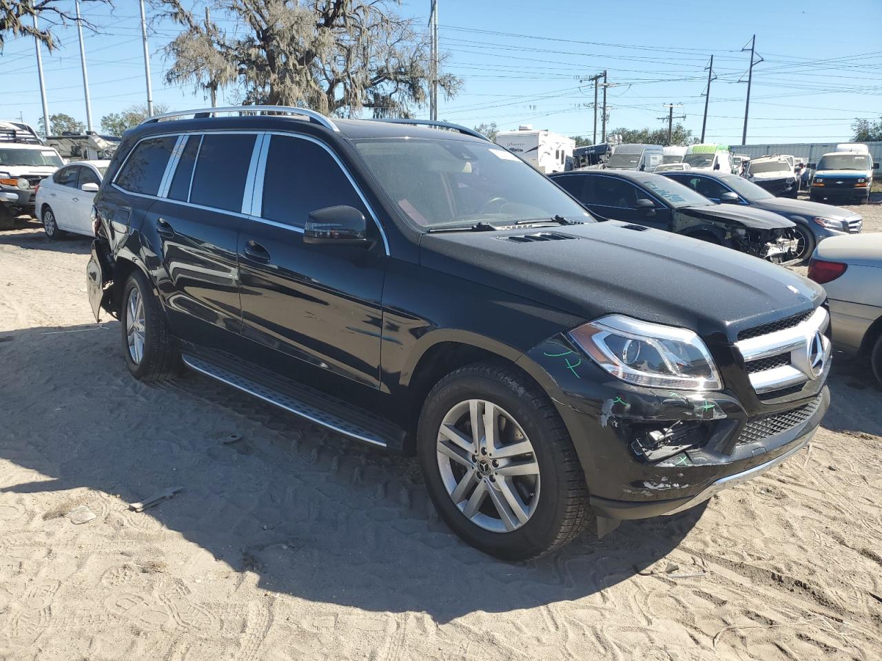 VIN 4JGDF7CE1DA228827 2013 MERCEDES-BENZ GL-CLASS no.4