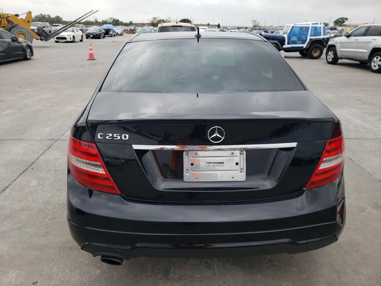 VIN WDDGF4HB5DR261299 2013 MERCEDES-BENZ C-CLASS no.6