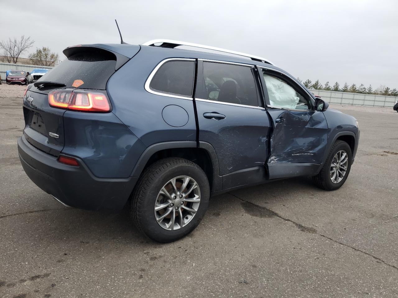 2019 Jeep Cherokee Latitude Plus VIN: 1C4PJMLX9KD488789 Lot: 81723464