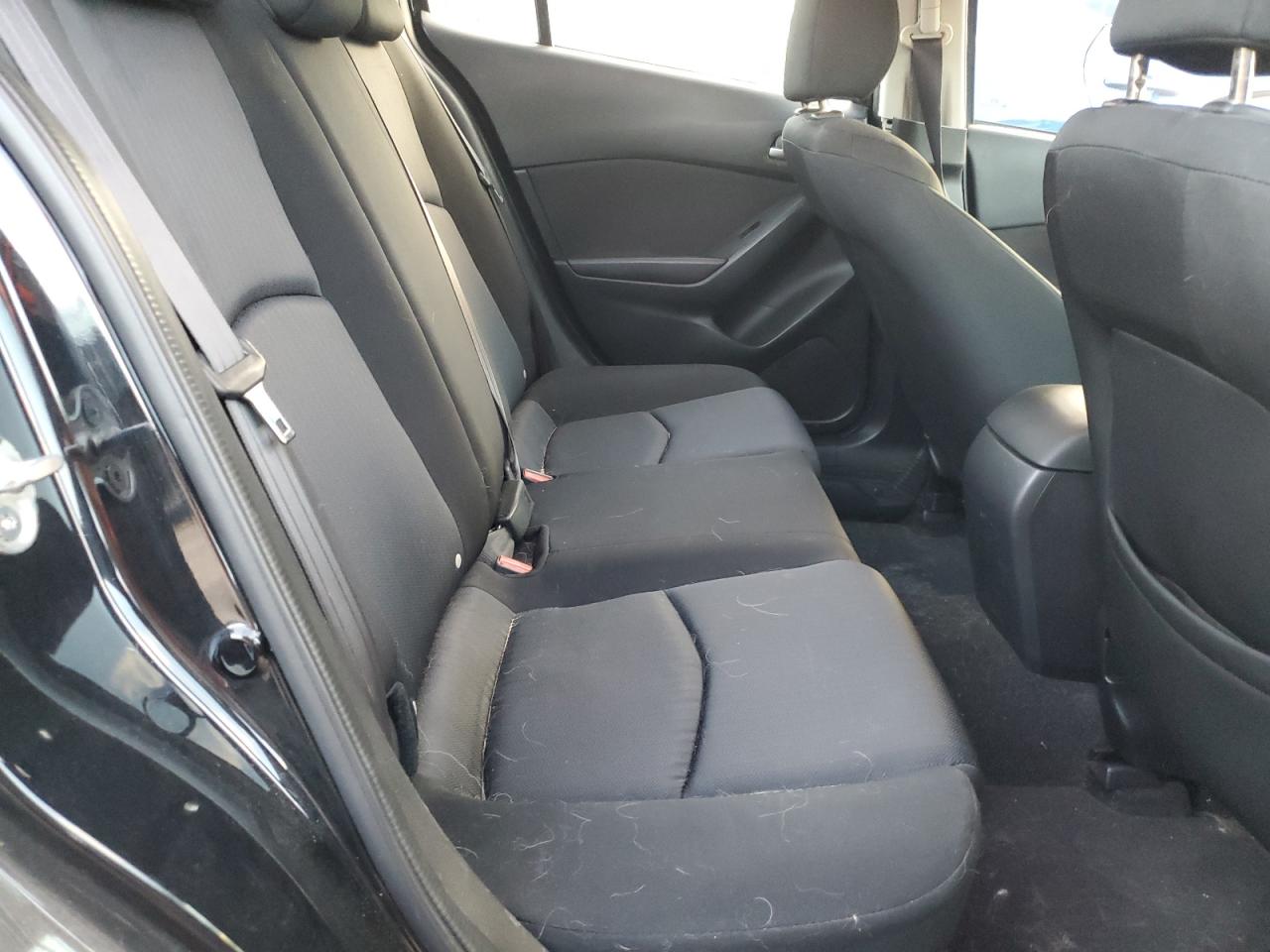 2016 Mazda 3 - Image 10