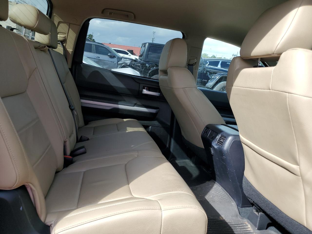 2021 Toyota Tundra - Image 11