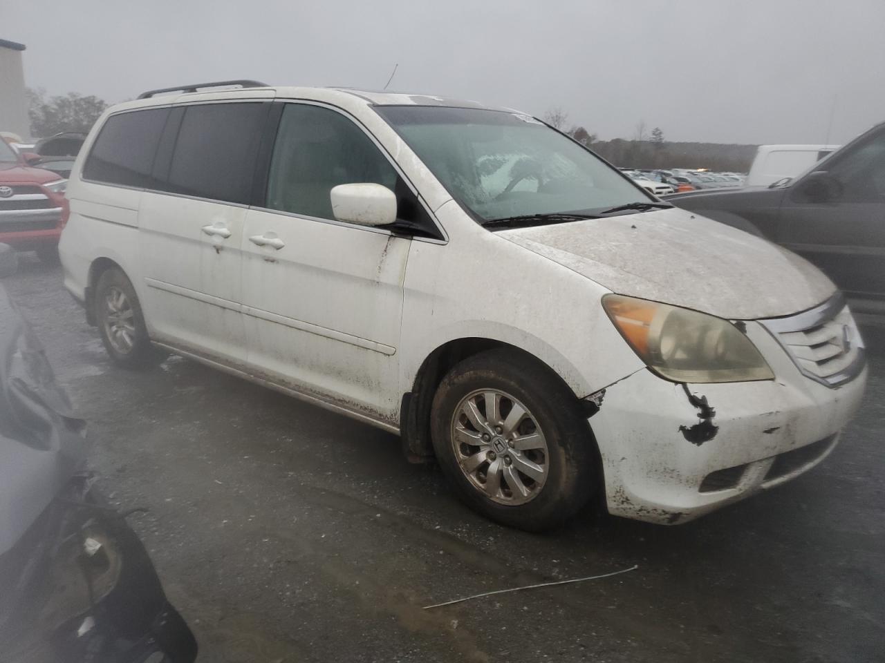2010 Honda Odyssey - Image 4