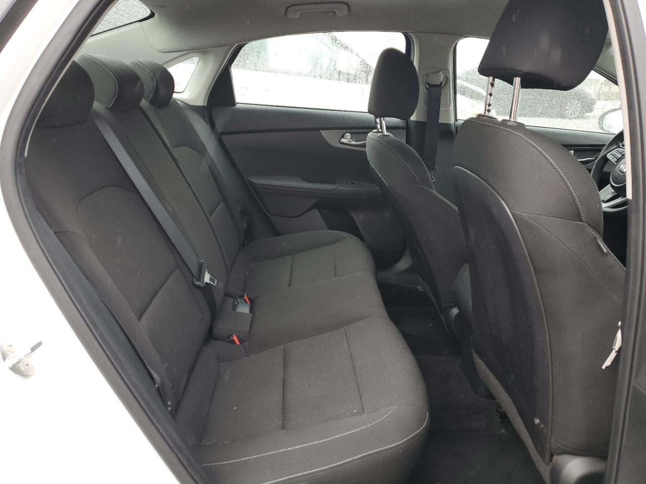 2021 Kia Forte - Image 10