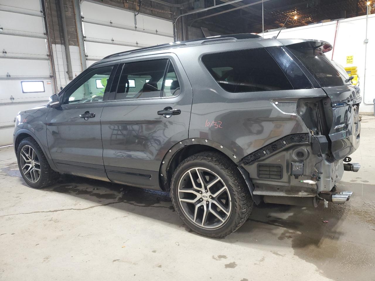 2019 Ford Explorer - Image 2