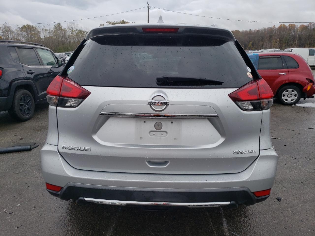 2018 Nissan Rogue - Image 6