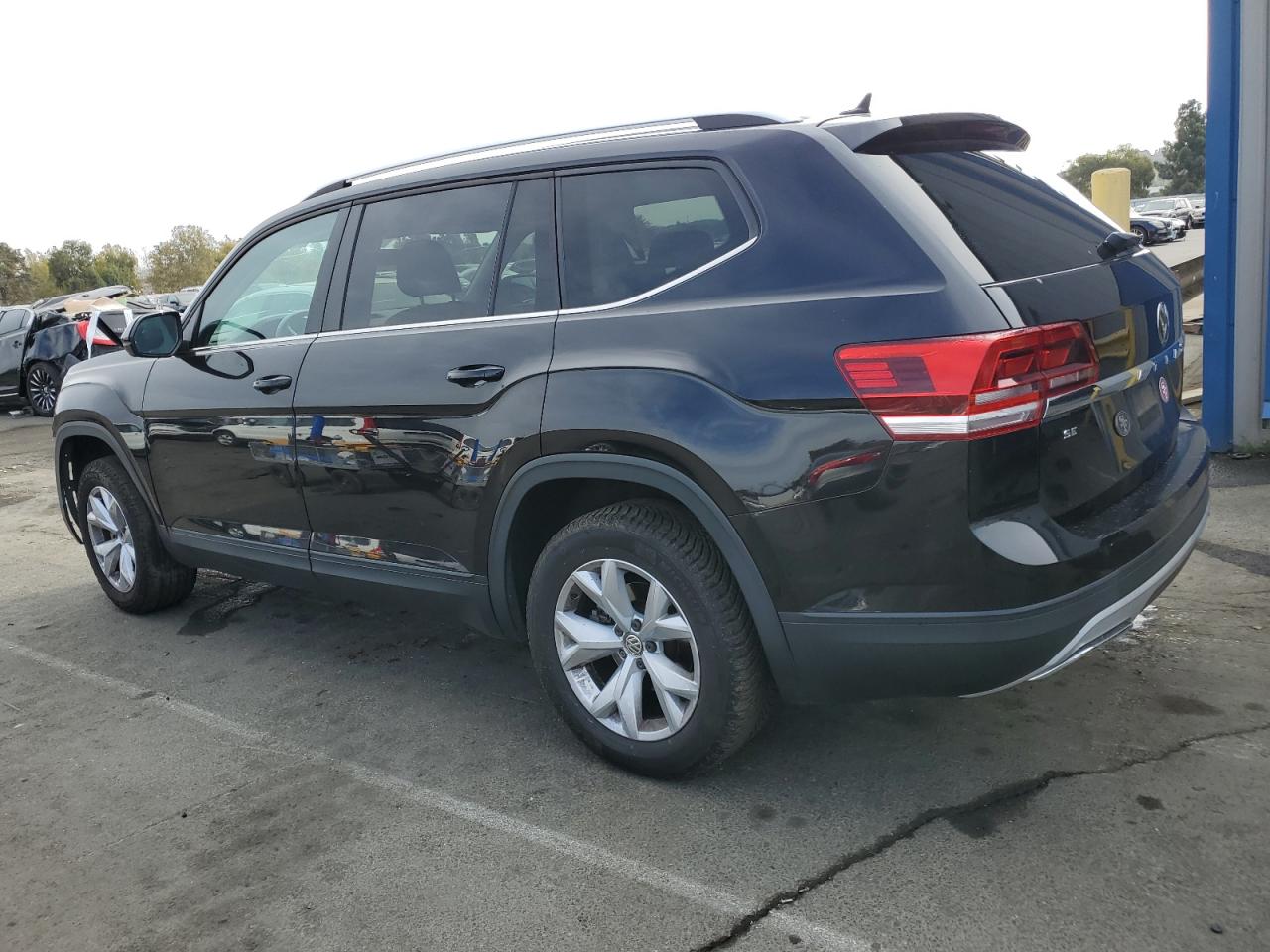 2018 Volkswagen Atlas - Image 2