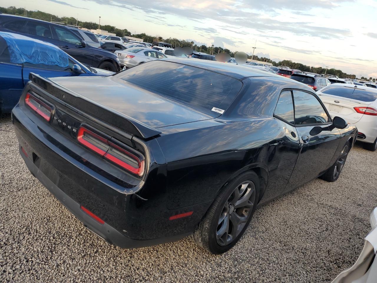 2016 Dodge Challenger - Image 3