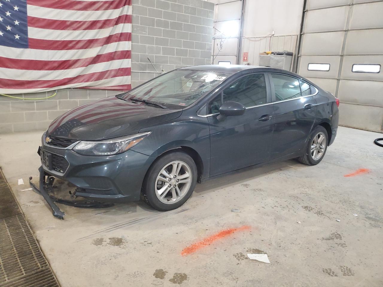 2018 Chevrolet Cruze - Image 1