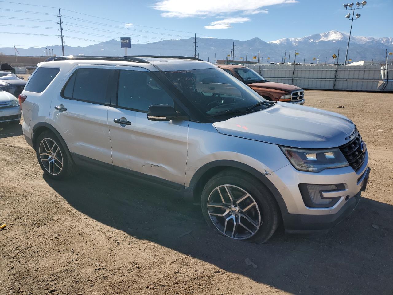 2016 Ford Explorer - Image 4