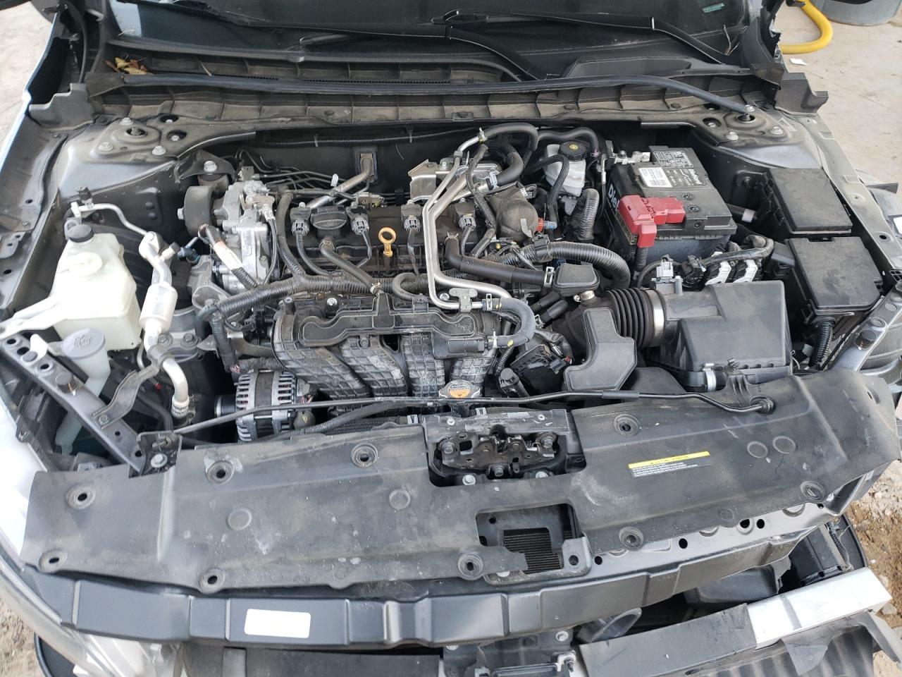 2021 Nissan Altima - Image 11