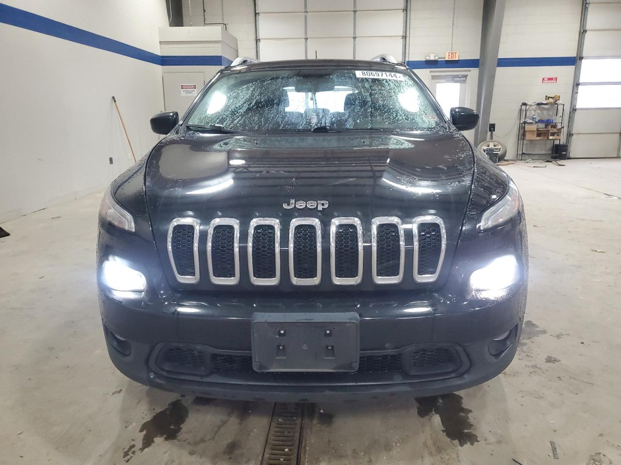 2017 Jeep Grand Cherokee - Image 5