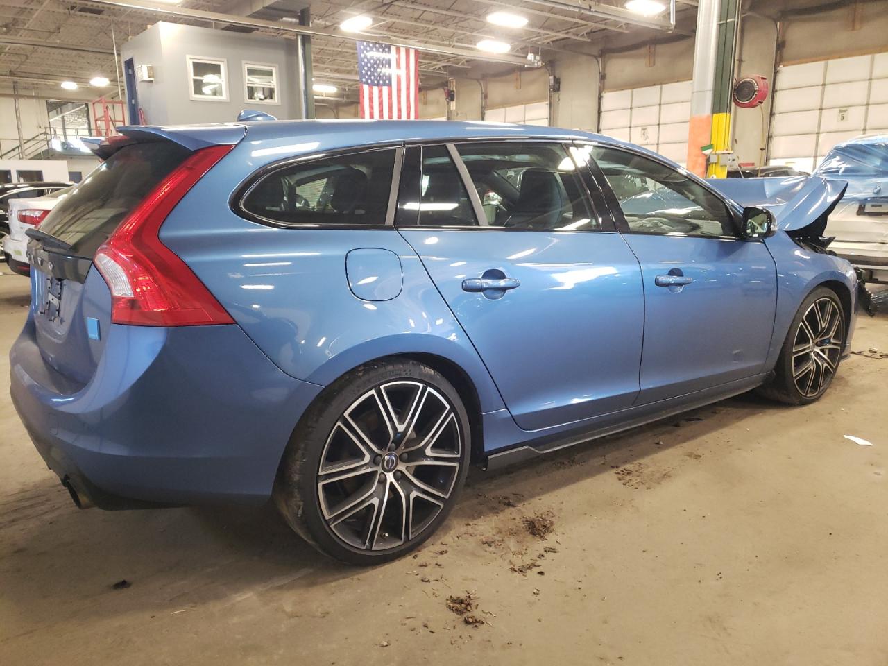 2018 Volvo V60 - Image 3