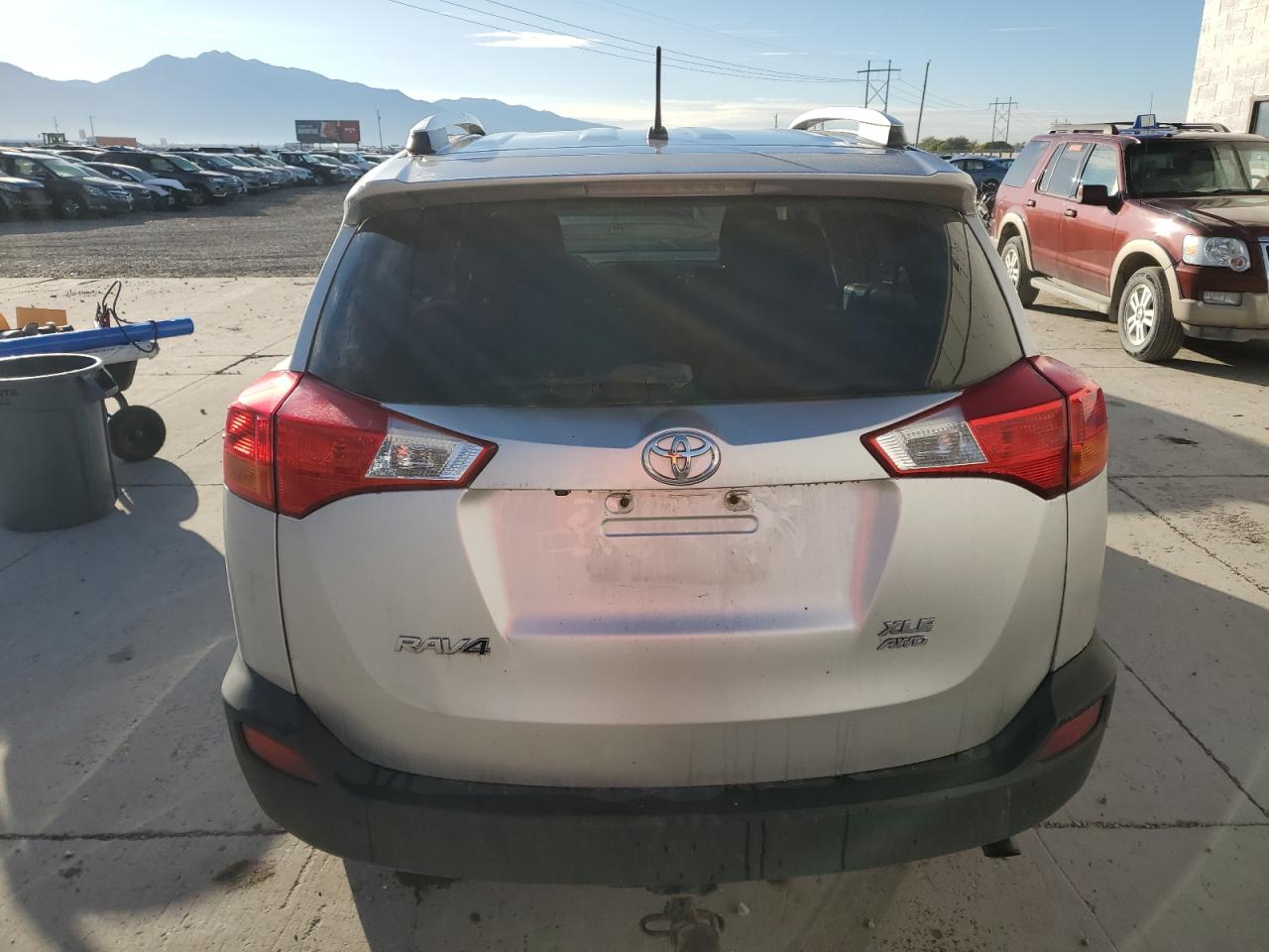 VIN 2T3RFREV1DW117618 2013 TOYOTA RAV4 no.6