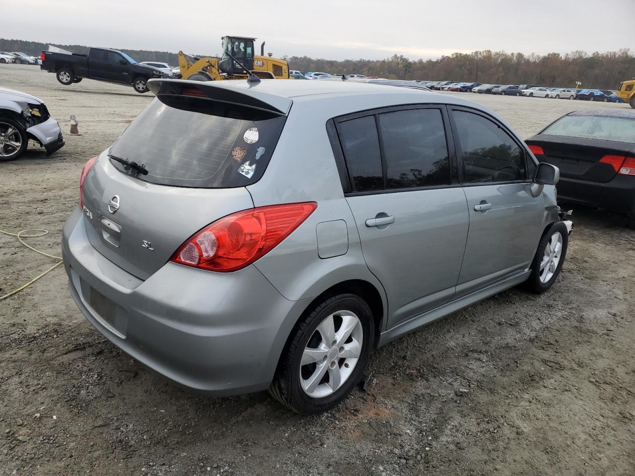2010 Nissan Versa - Image 3
