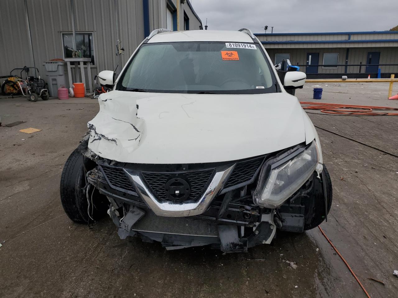 2016 Nissan Rogue - Image 5