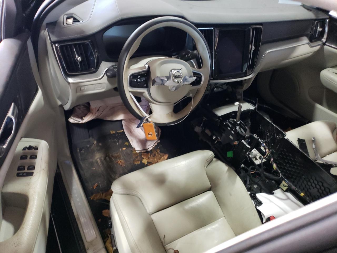 2021 Volvo S60 - Image 8