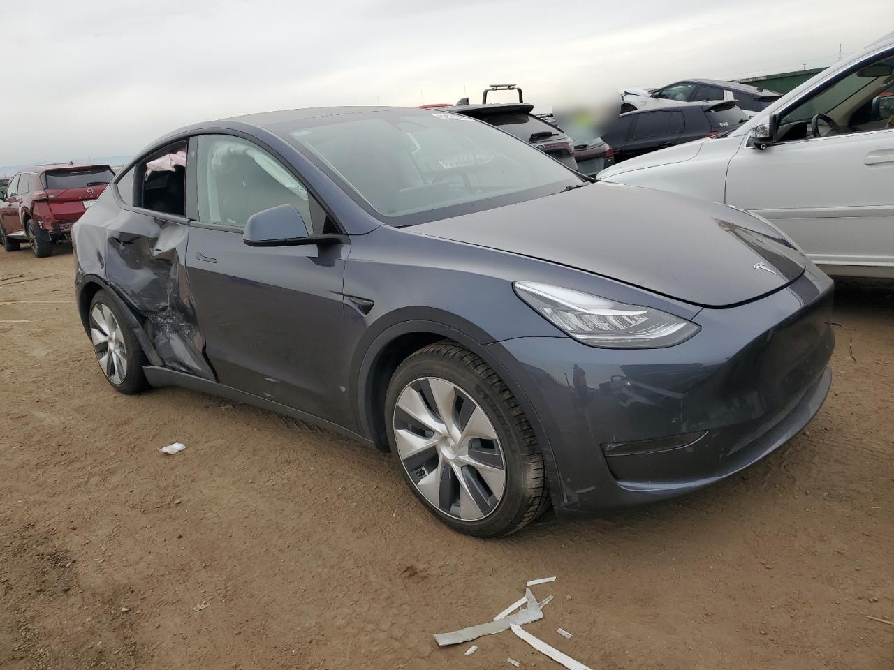 VIN 7SAYGDEE3PF603615 2023 TESLA MODEL Y no.4