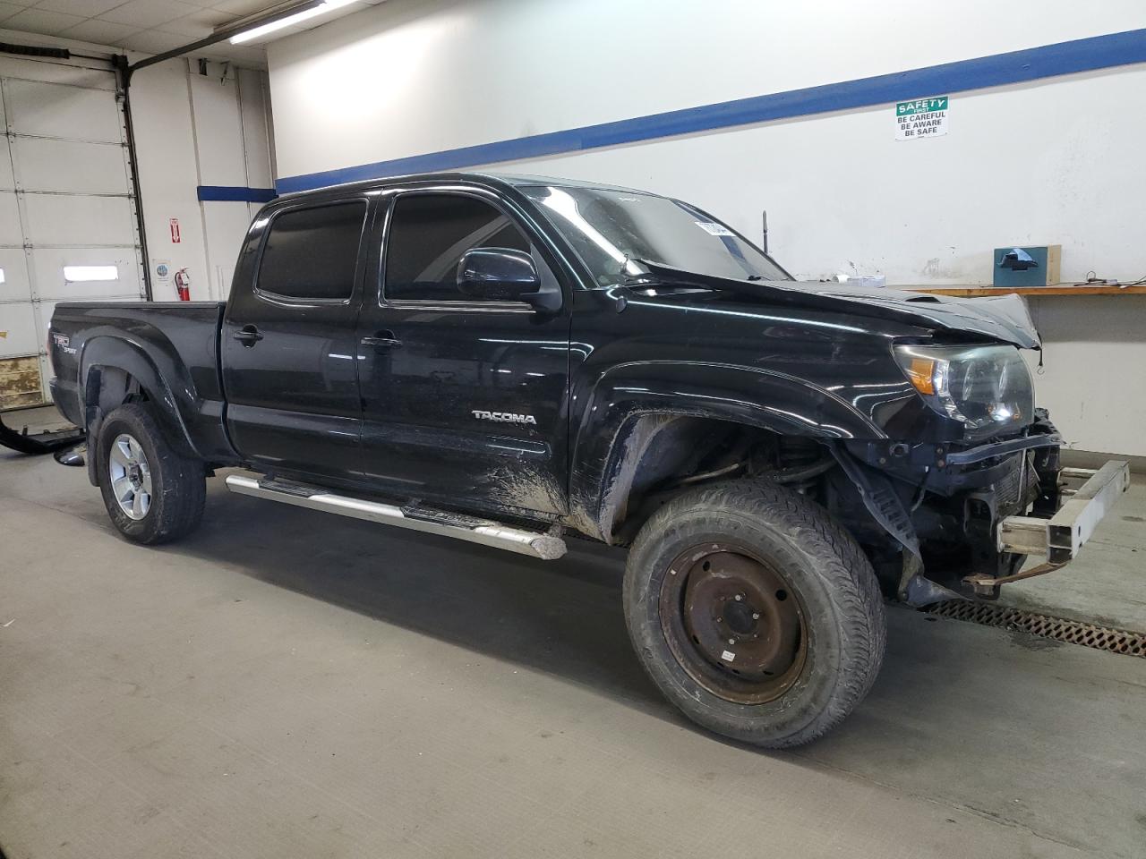 2011 Toyota Tacoma - Image 4