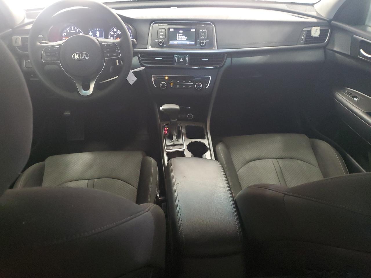 2017 Kia Optima - Image 8