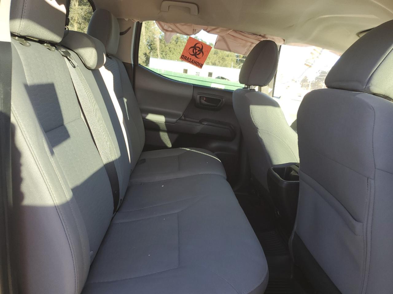 2018 Toyota Tacoma - Image 10