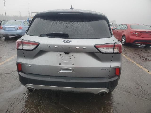  FORD ESCAPE 2022 Srebrny