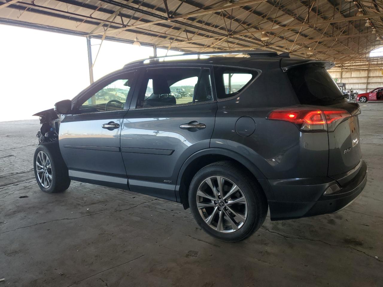 2018 Toyota RAV 4 - Image 2