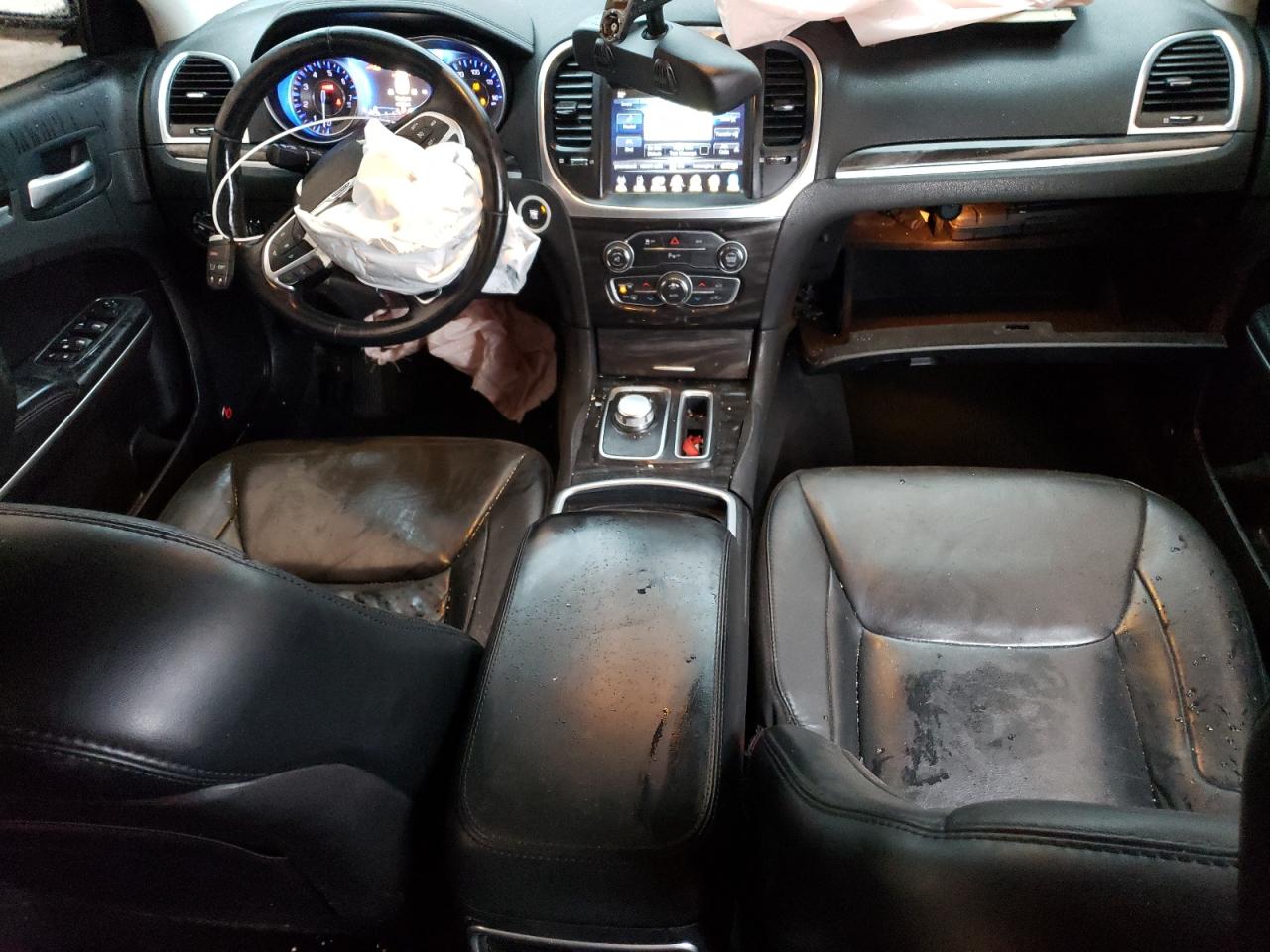 2015 Chrysler 300 Limited VIN: 2C3CCARG7FH899782 Lot: 81990844