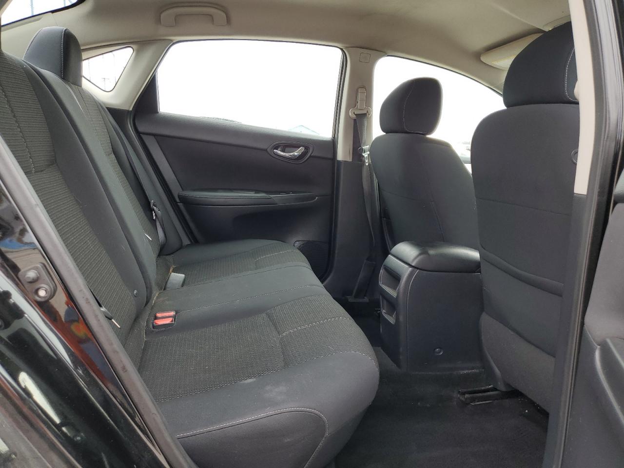 2017 Nissan Sentra - Image 10