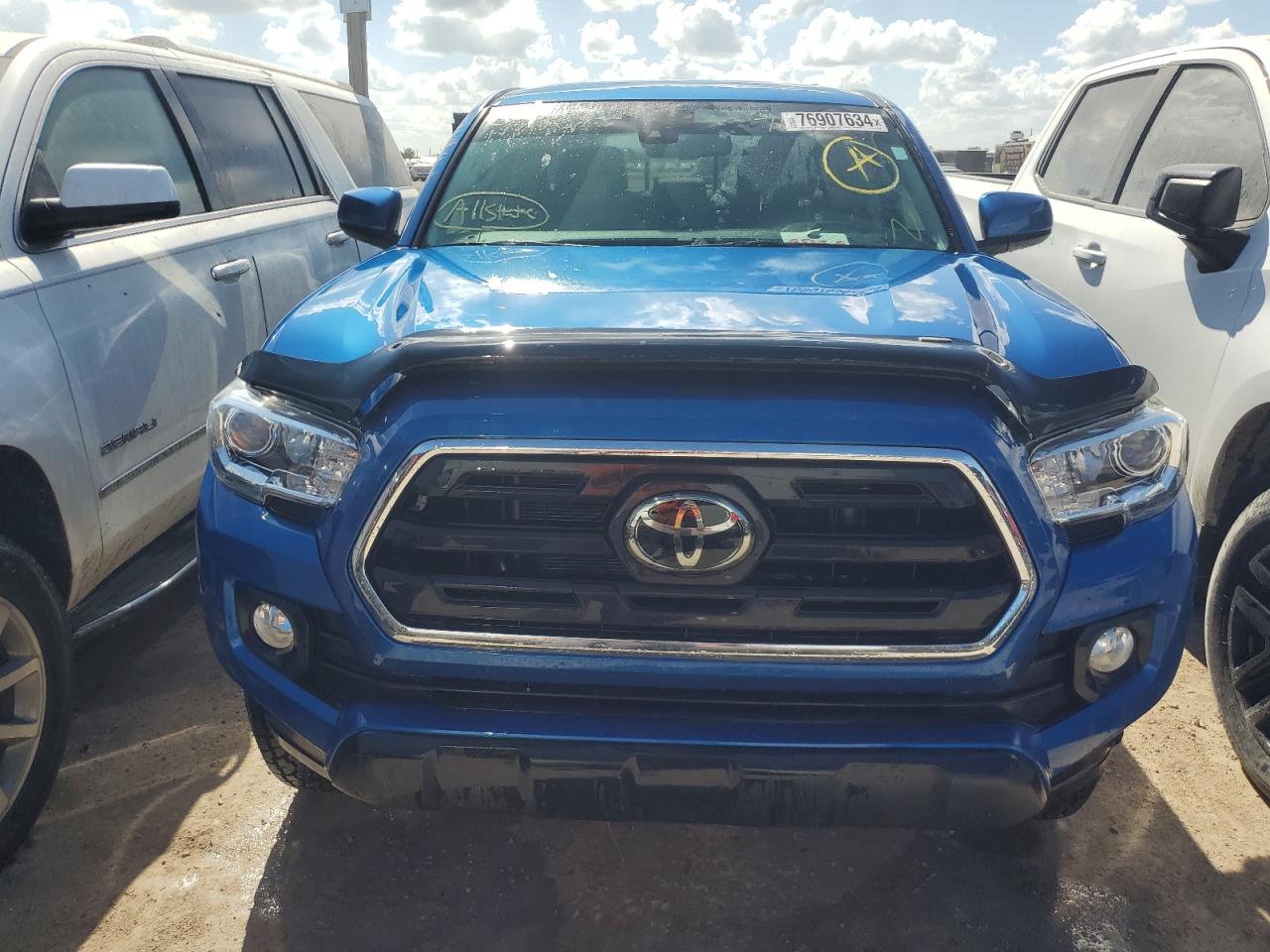 VIN 3TMAZ5CN1JM062360 2018 TOYOTA TACOMA no.5