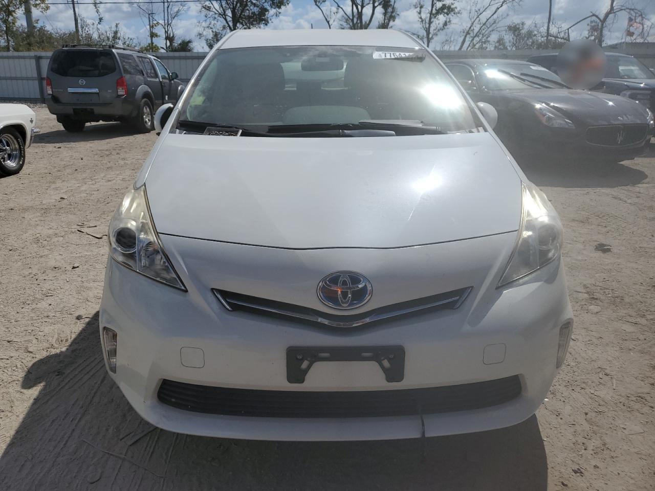 VIN JTDZN3EUXD3219798 2013 TOYOTA PRIUS no.5