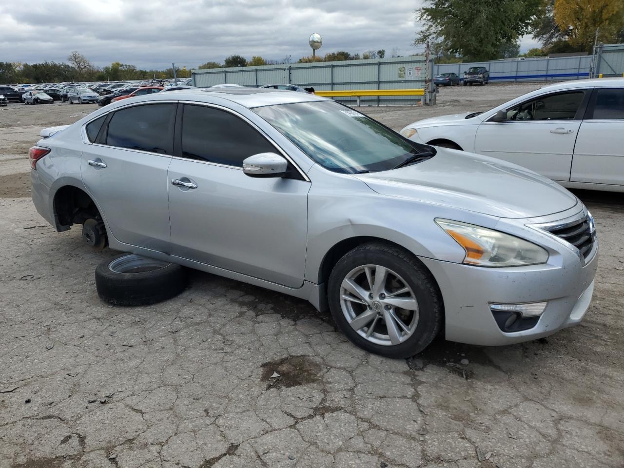 2015 Nissan Altima - Image 4