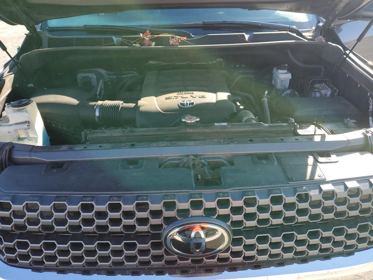 2019 Toyota Tundra - Image 11