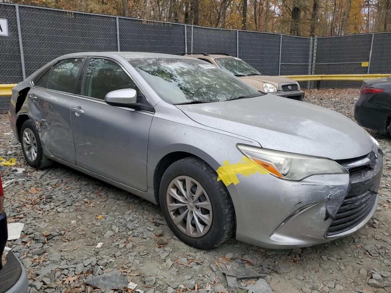 2015 Toyota Camry - Image 4