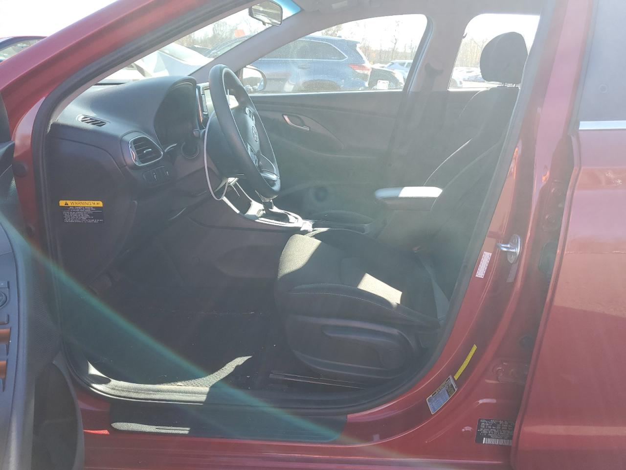 2018 Hyundai Elantra - Image 7
