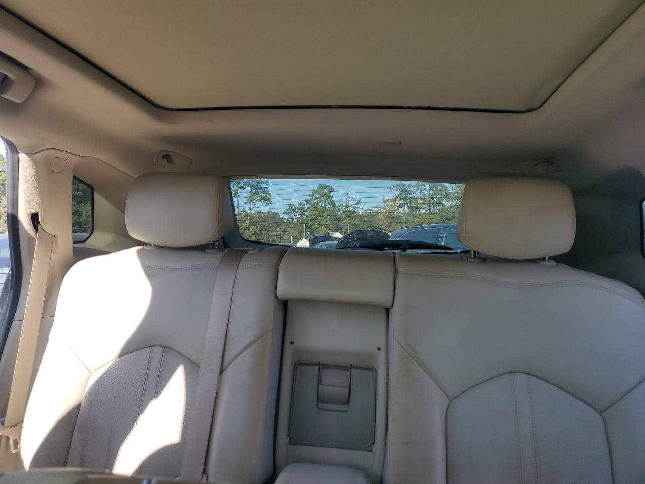 2016 Cadillac SRX - Image 10