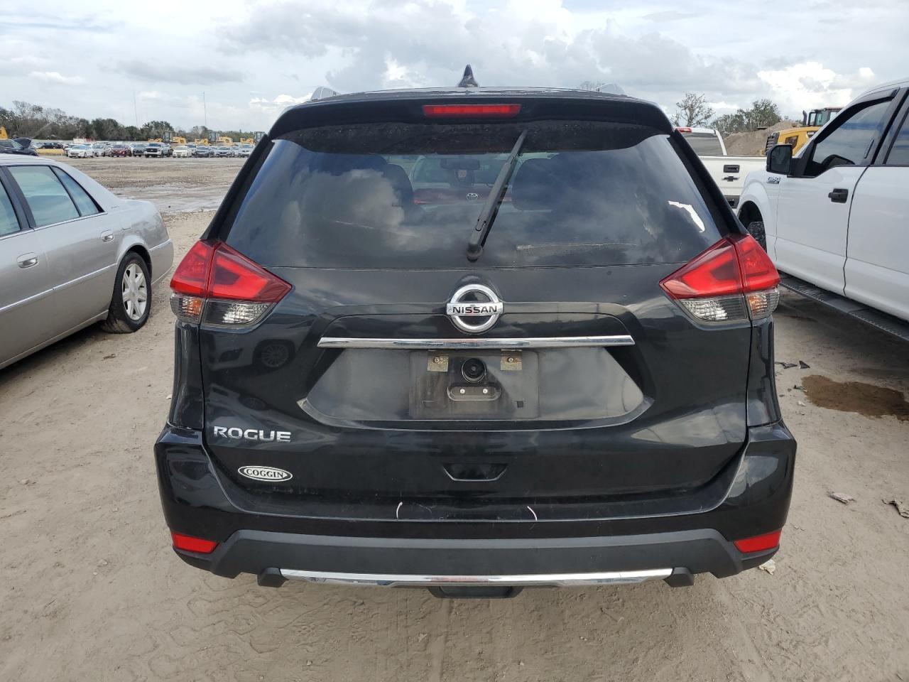 2017 Nissan Rogue S VIN: KNMAT2MTXHP503002 Lot: 79497254