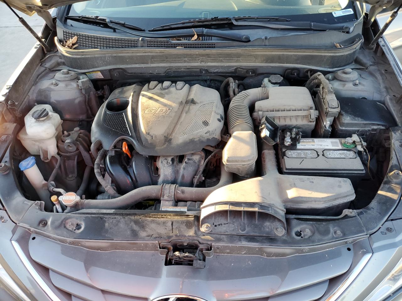 2013 Hyundai Sonata - Image 11