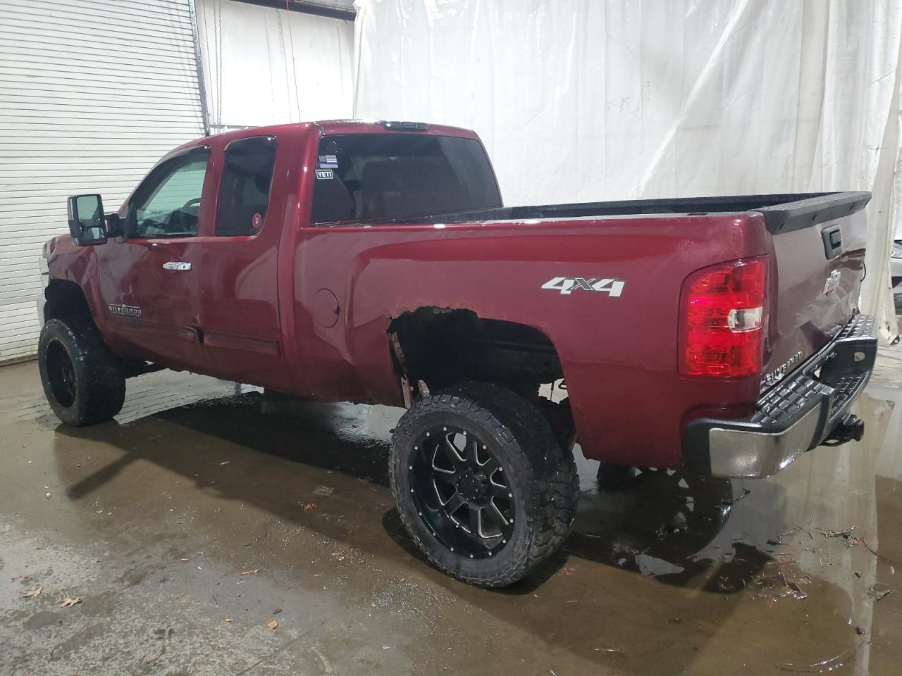 2013 Chevrolet Silverado - Image 2