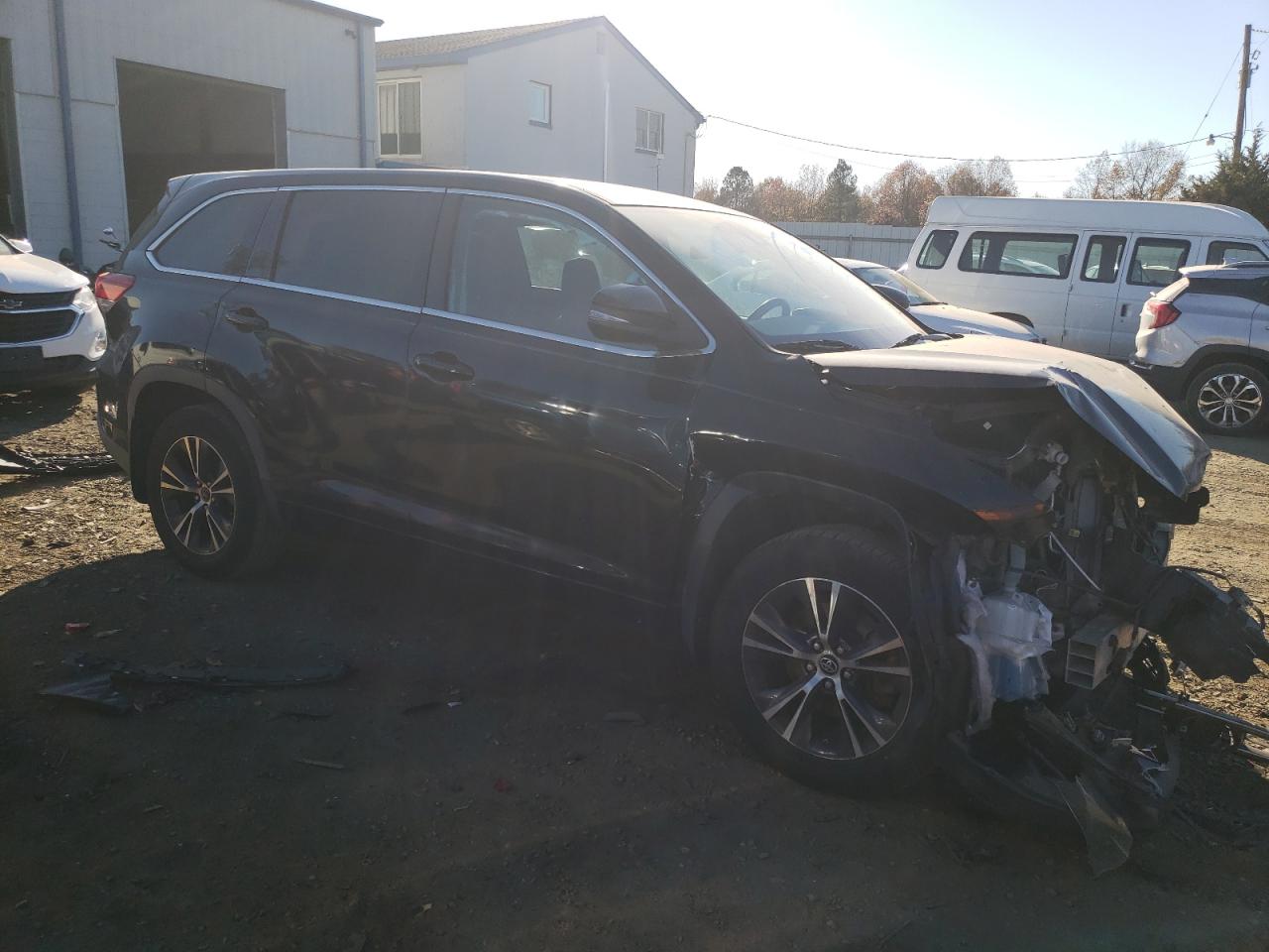 2018 Toyota Highlander - Image 4