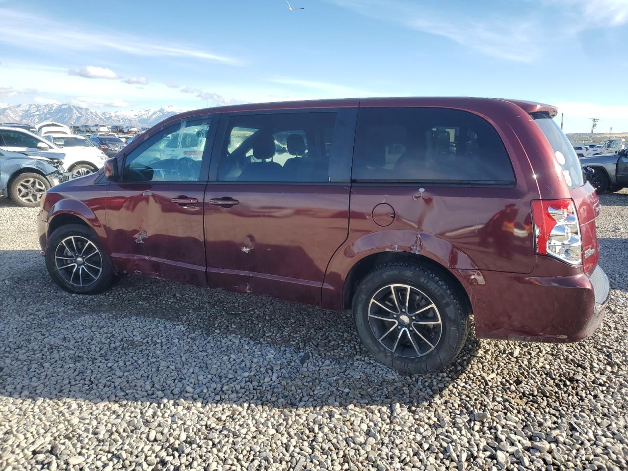 2018 Dodge Caravan - Image 2