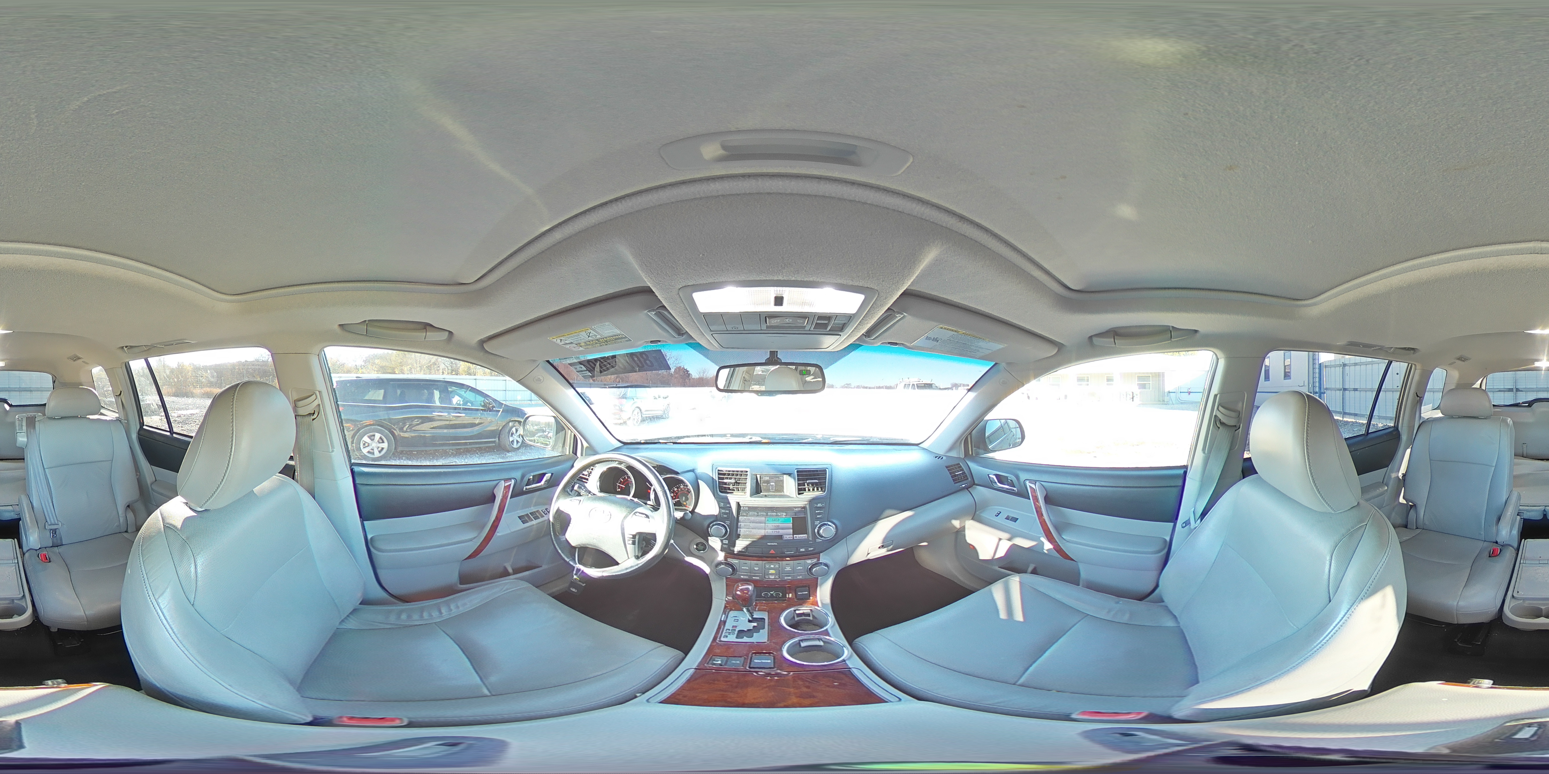 2011 Toyota Highlander - Image 14