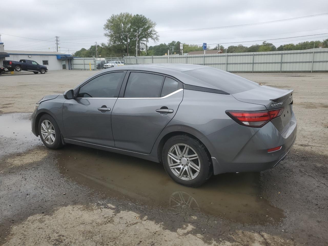 2021 Nissan Sentra - Image 2