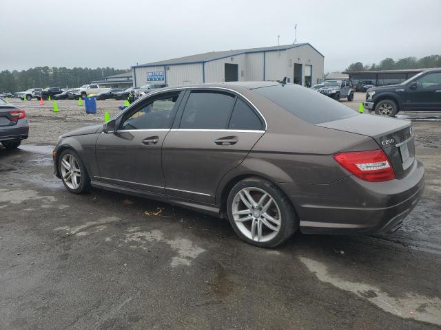 Sedans MERCEDES-BENZ C-CLASS 2014 Brązowy