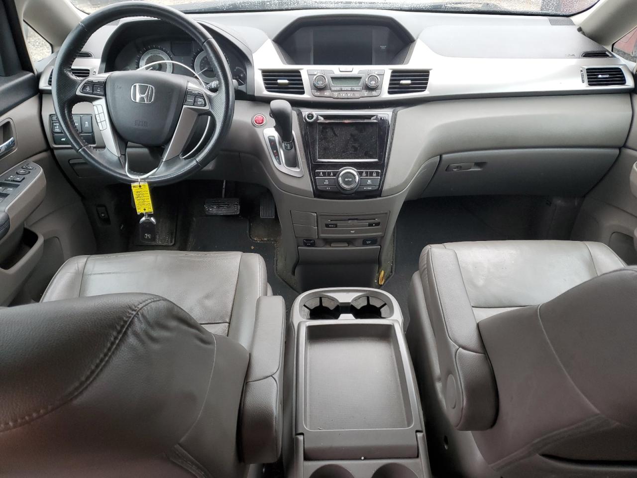 2016 Honda Odyssey - Image 8