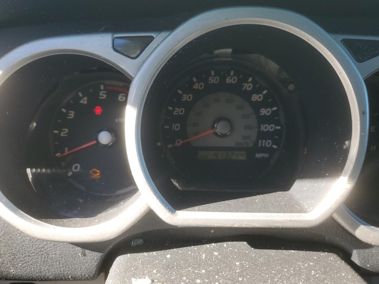 2003 Toyota 4Runner - Image 9