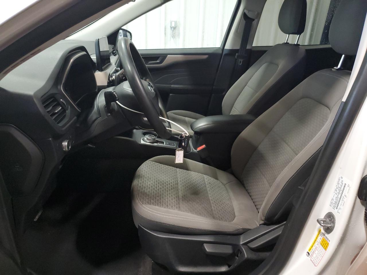 2022 Ford Escape - Image 7