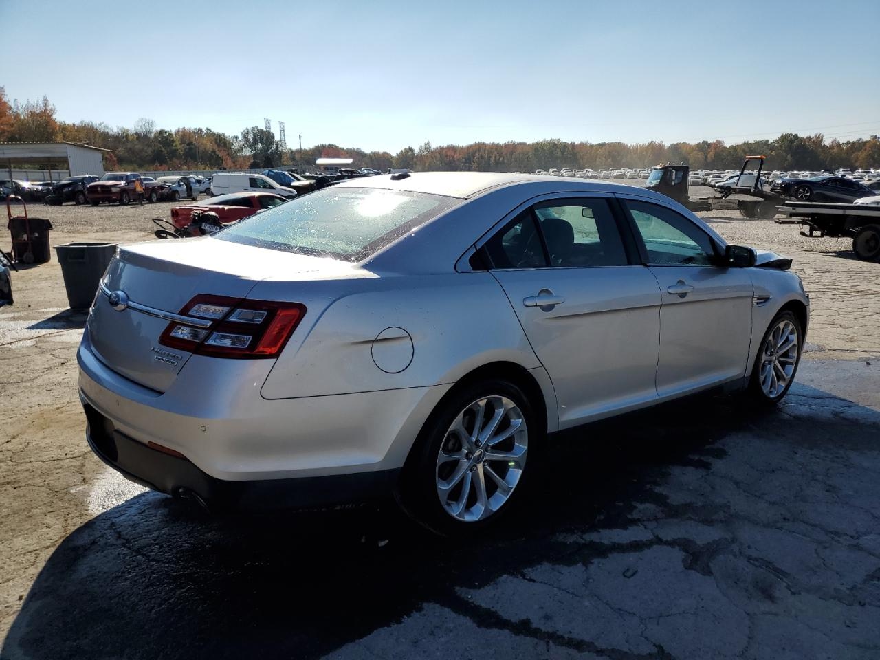 2013 Ford Taurus - Image 3